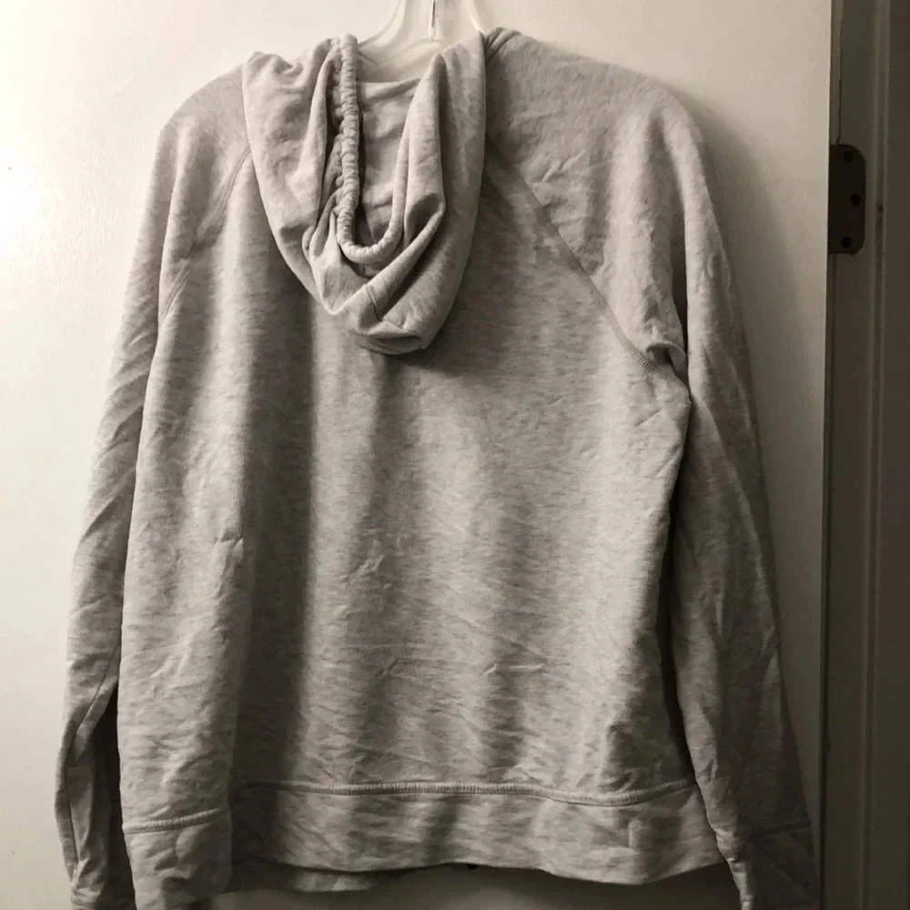 Universal Thread Zip Up - Picture 4 of 5